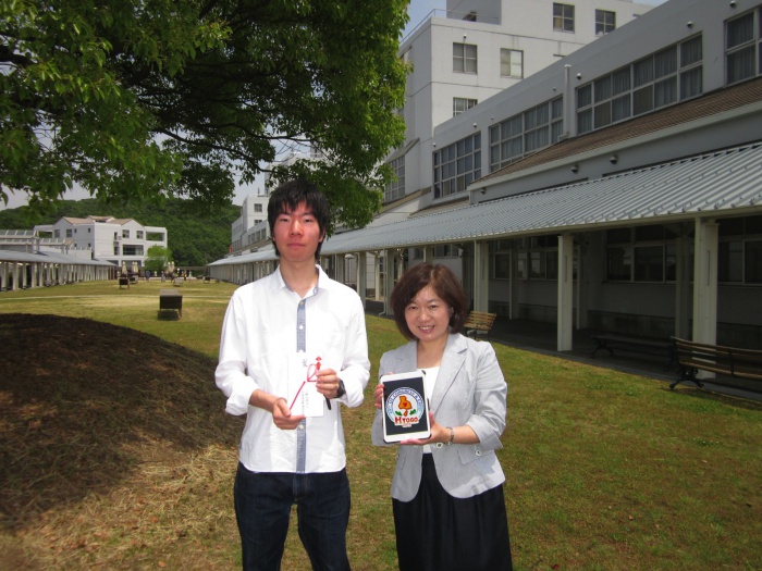 ロゴ考案者の川畑さん(神戸芸術工科大学)と長倉兵庫県士会会長